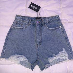 MISSGUIDED High Waisted denim shorts